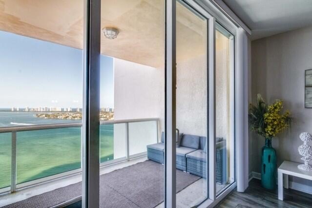 Cozy 22d floor 3BR/3BA overlooking the Intracoastal &amp; ocean - photo 10