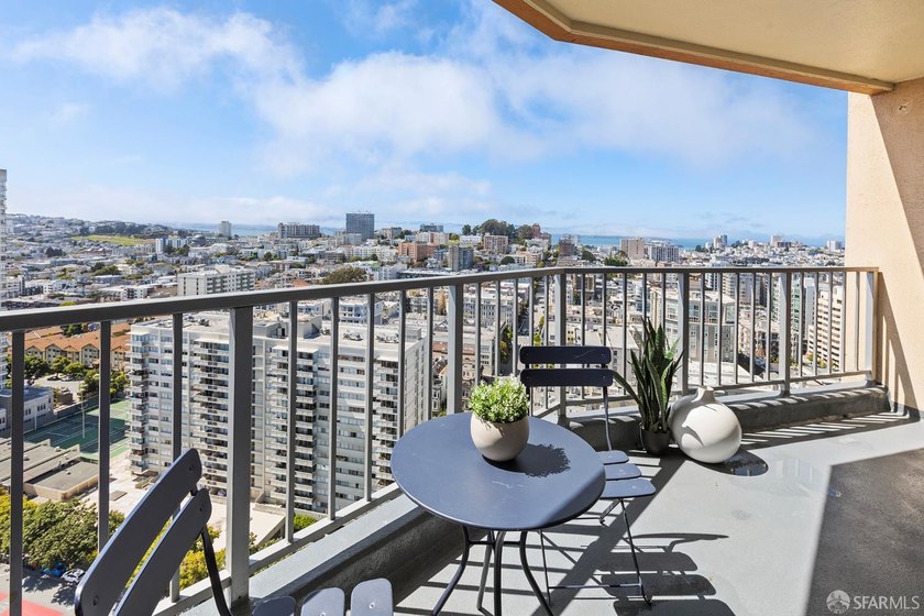 A top floor unit perched at the crest of Cathedral Hill - photo 21
