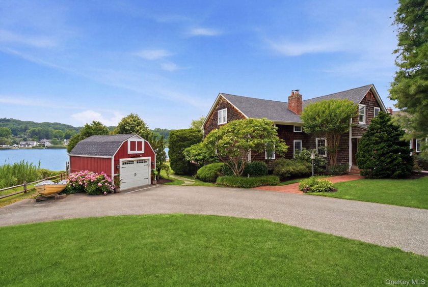 Waterfront Colonial on the Mill Pond with Spectacular Pond Views - photo 3