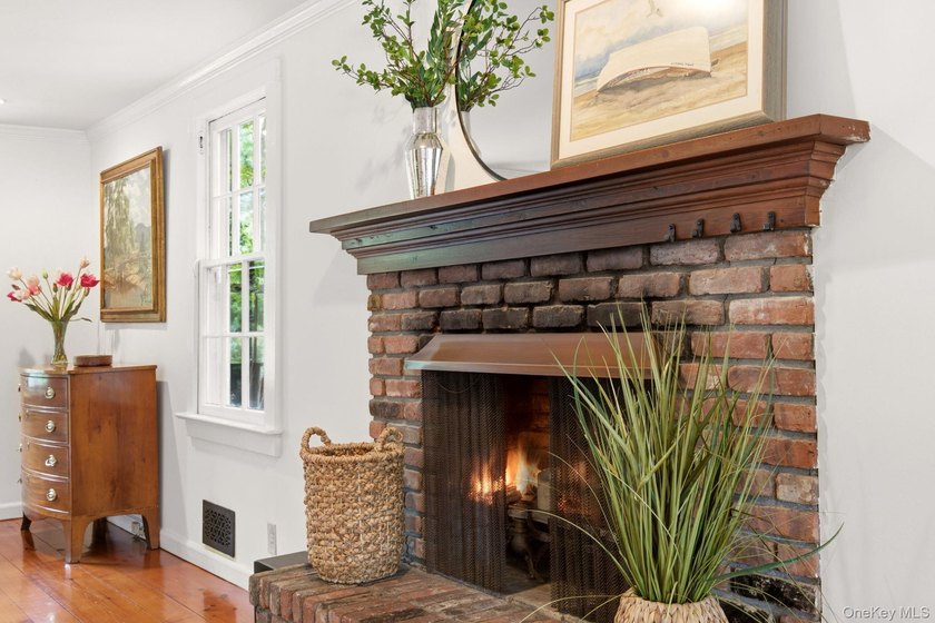 Waterfront Colonial on the Mill Pond with Spectacular Pond Views - photo 6