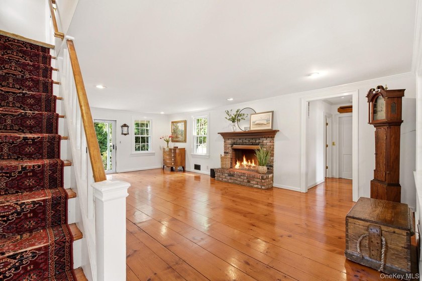 Waterfront Colonial on the Mill Pond with Spectacular Pond Views - photo 7