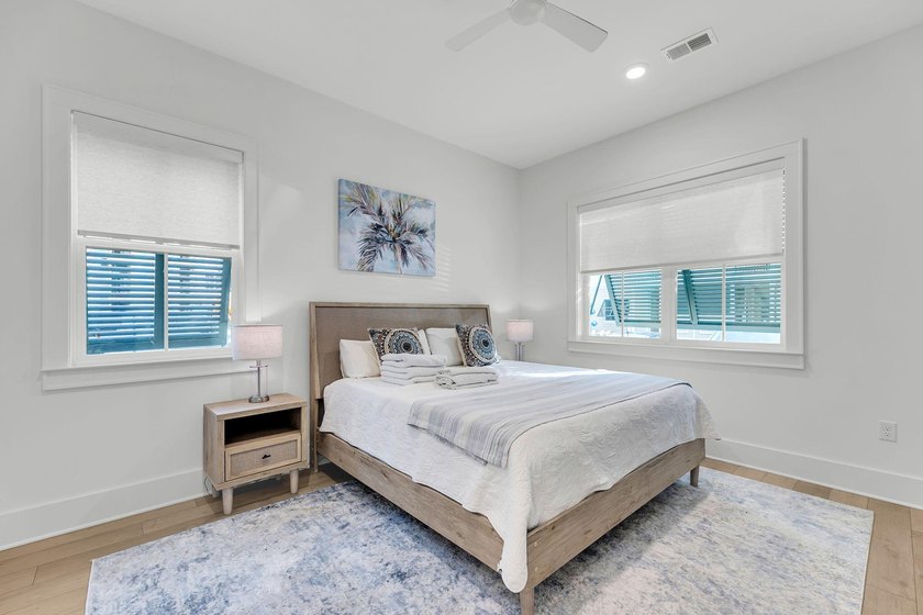 Welcome to your Dream Home in Indigo Hall! Experience modern - photo 8