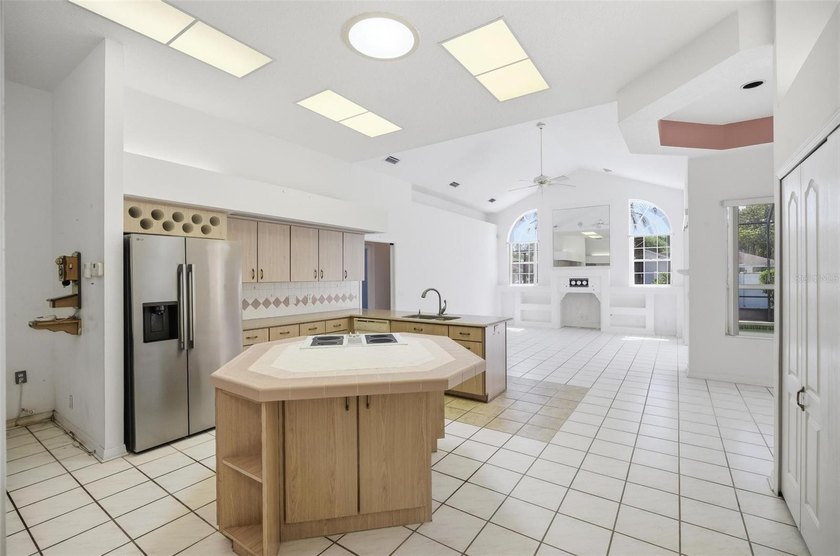 Spacious custom pool home situated on an oversized lot in the - photo 10