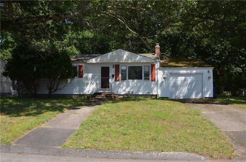 Perfect for investors and handy folks alike, this one-level - photo 2