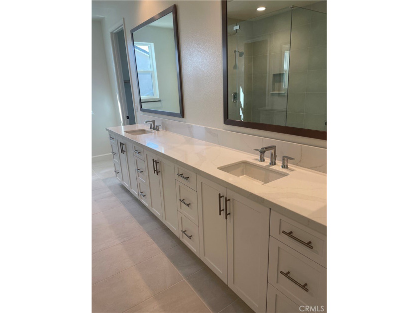 Great opportunity to own a brand new home in Ventura, a - photo 5