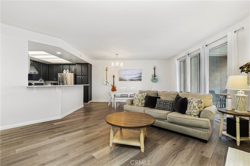 Welcome to this beautifully upgraded, move-in-ready lower-level - photo 2