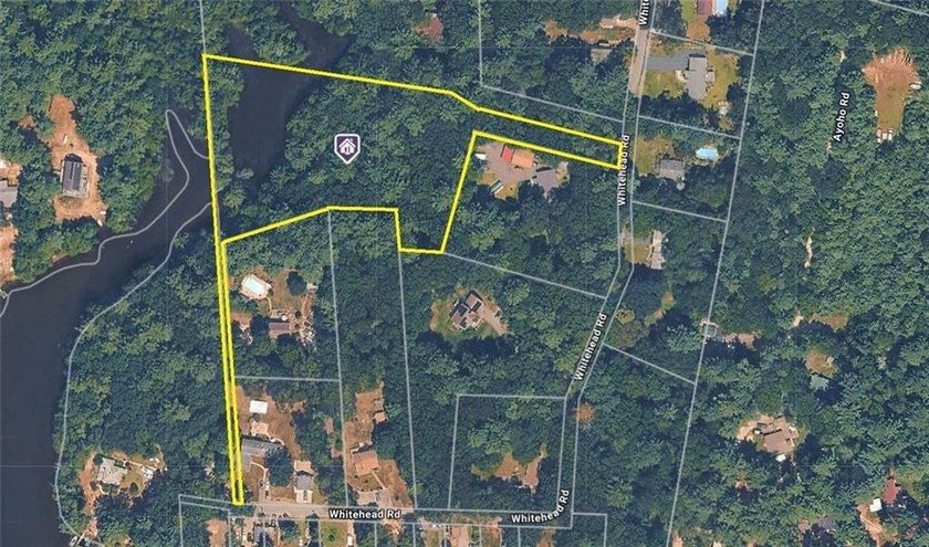 This is a very rare opportunity for a custom one level home on - photo 2