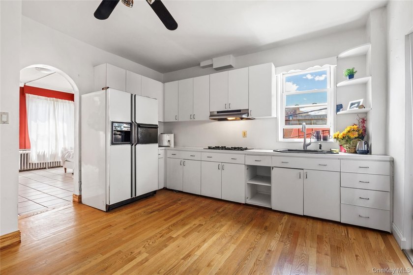 Welcome to 2281 Loring Place North, a spacious two-family home - photo 10