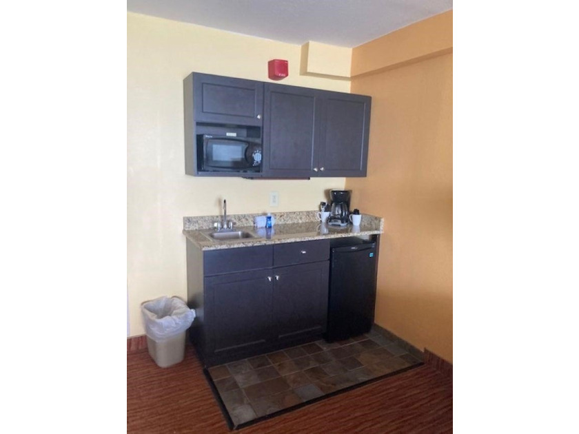 **ALL SHOWINGS MUST BE ACCOMPANIED BY ACTIVE SC REAL ESTATE - photo 5