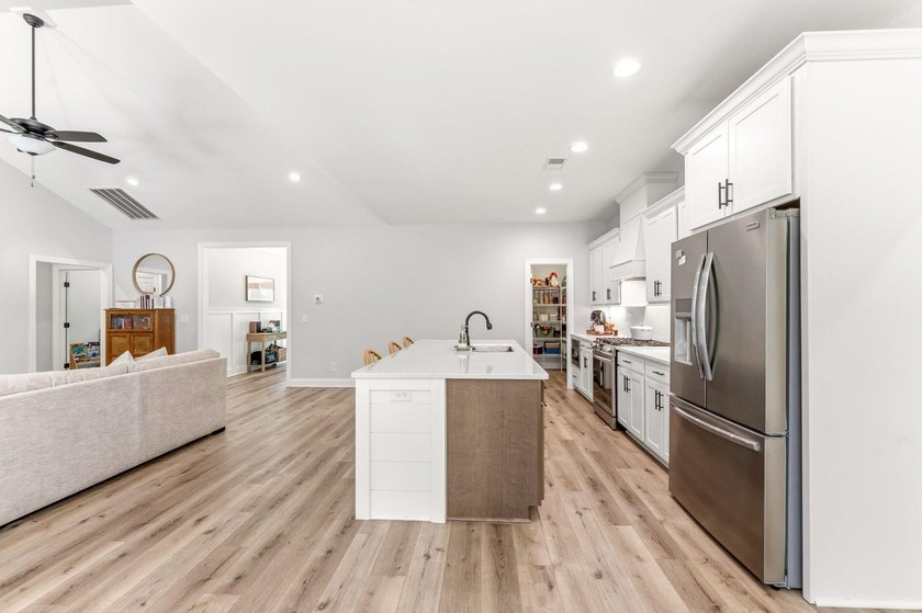 Welcome to 410 Old Plantation Drive, a nearly new home in Hagley - photo 12