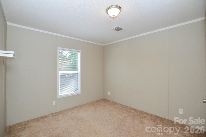 Welcome to your private retreat! Built in 2021, this 3-bedroom - photo 14