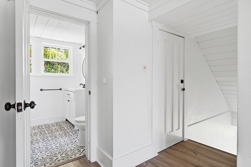 Set in the heart of West Palm Beach's historic Northwood - photo 14
