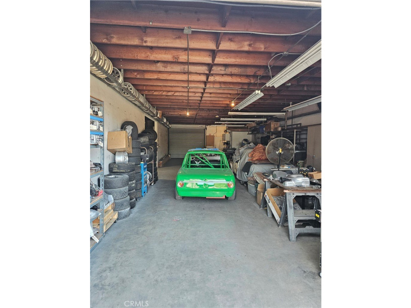 Prime Long Beach owner-user opportunity in a highly desirable - photo 15