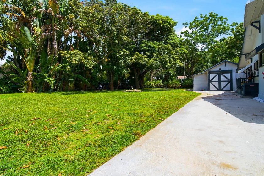 Set in the heart of West Palm Beach's historic Northwood - photo 23