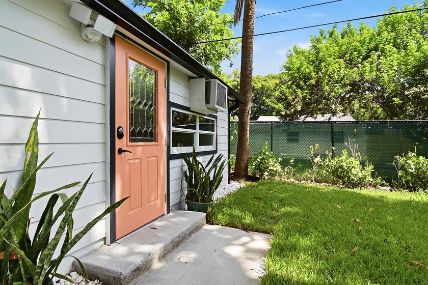 Set in the heart of West Palm Beach's historic Northwood - photo 25