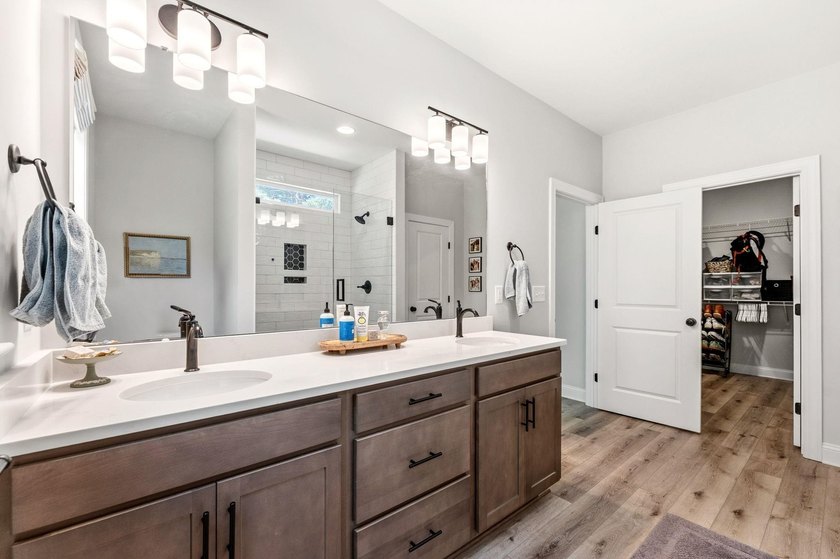 Welcome to 410 Old Plantation Drive, a nearly new home in Hagley - photo 29