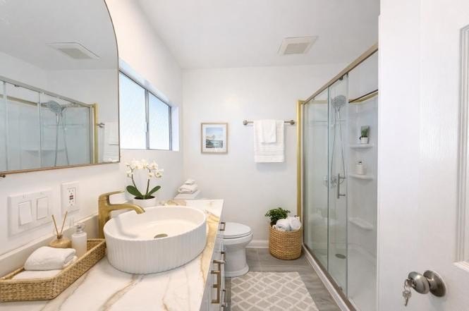 Beautifully remodeled manufactured home located in the desirable - photo 11