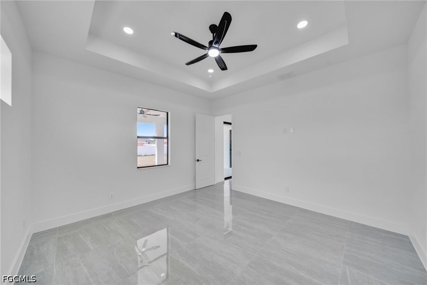 Welcome to the Emerald Model, a stunning brand-new construction - photo 22