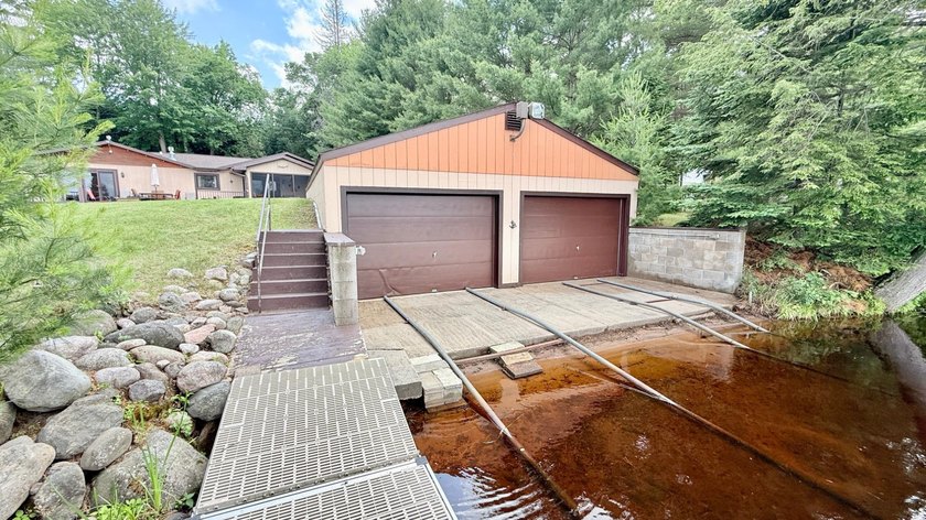 W7014 and W7016 Loop Rd. LAKE MOHAWKSIN HOME WITH GUEST HOUSE! - photo 2