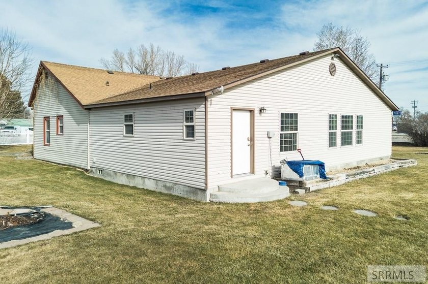 This home has been totally remodeled and updated. You will love - photo 48