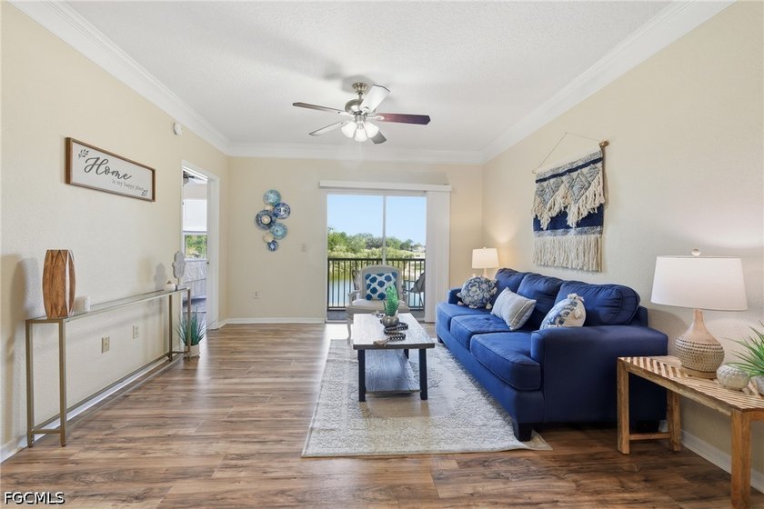 Spacious SECOND FLOOR with GOLf VIEW 2/2 floor plan with private - photo 4