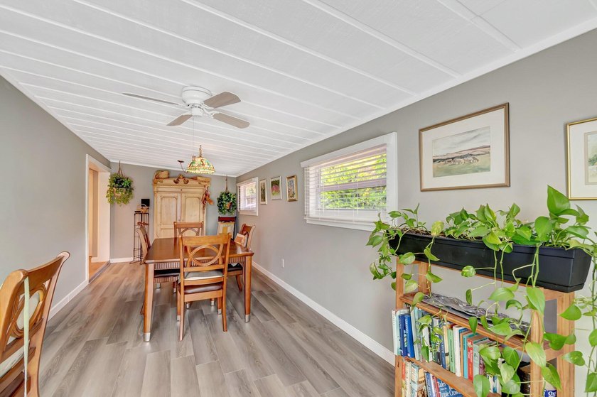 Welcome to Tropical Country Estates! This is a no HOA single - photo 15