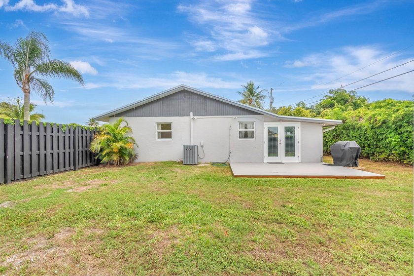 Welcome to Tropical Country Estates! This is a no HOA single - photo 31