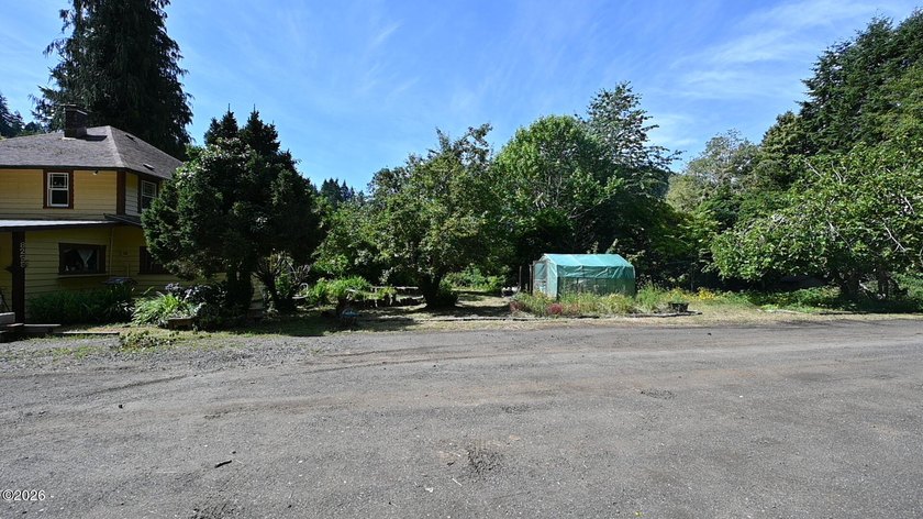 Beautiful 1920 farmhouse and acreage just waiting for your - photo 40