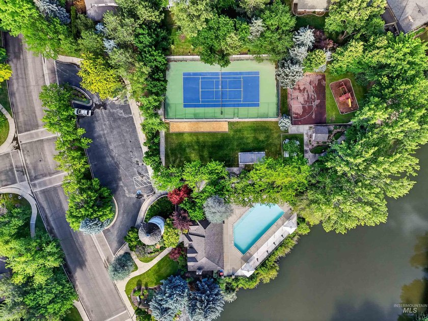 Custom-built waterfront home in Eagle's desirable Island Woods - photo 44