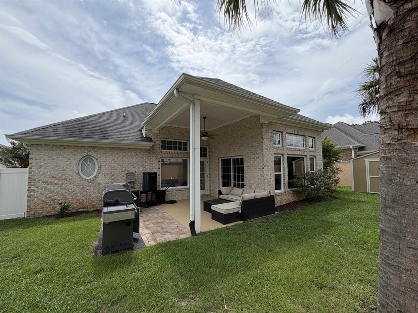 Waterfall Community has it all a gated community. This beautiful - photo 3