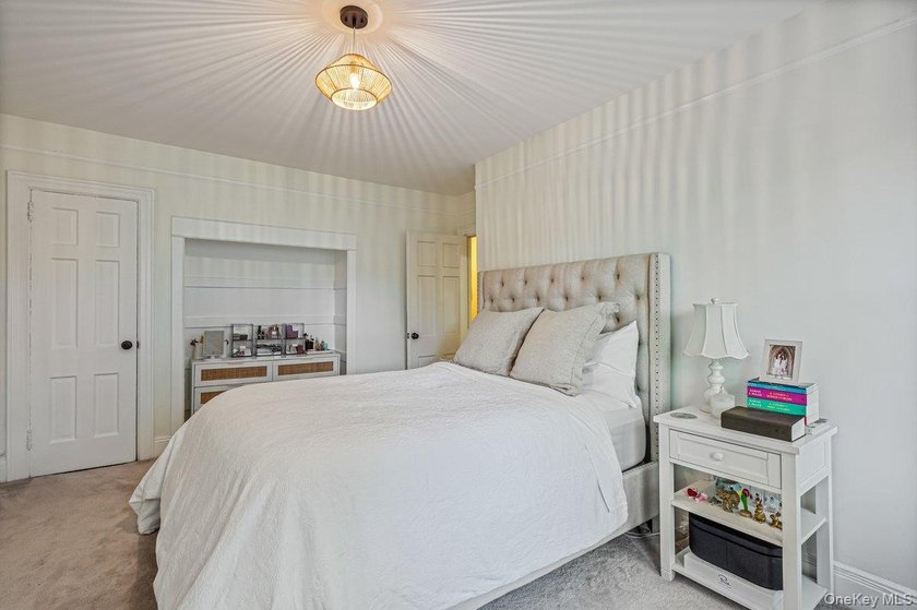 Exquisite Tudor attached townhouse nestled on a gorgeous, quiet - photo 13