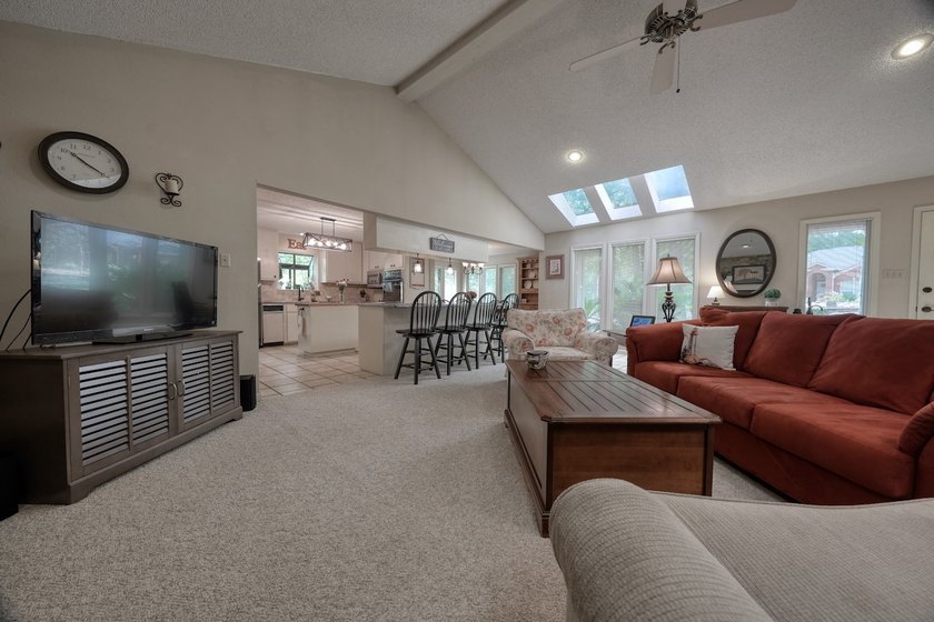 Welcome to your serene retreat in the beautiful, gated community - photo 5