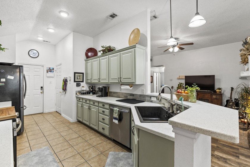 Welcome home to this beautifully maintained single-story home in - photo 13