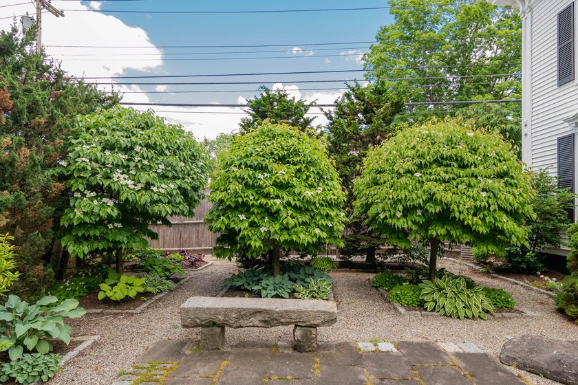 This beautiful 3,238 square foot c. 1832 Italianate sits in the - photo 43