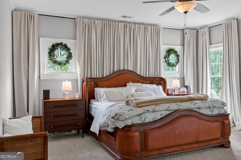 Lake views, low traffic, and luxury finishes in the heart of - photo 12