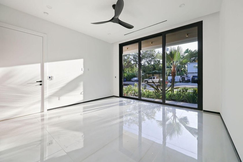 A refined take on modern luxury with fresh compositions enhanced - photo 14