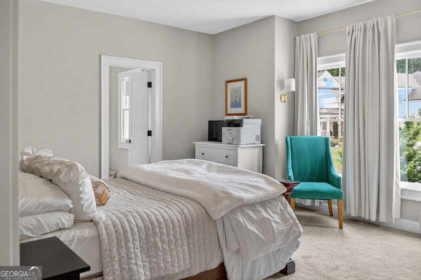 Lake views, low traffic, and luxury finishes in the heart of - photo 16