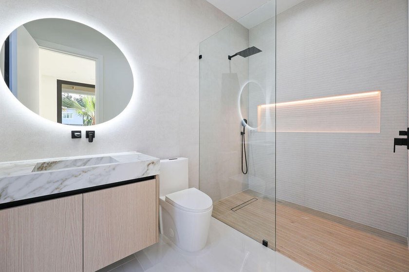 A refined take on modern luxury with fresh compositions enhanced - photo 16
