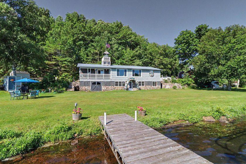 Enjoy classic Northwoods lake living on beautiful Little Arbor - photo 4