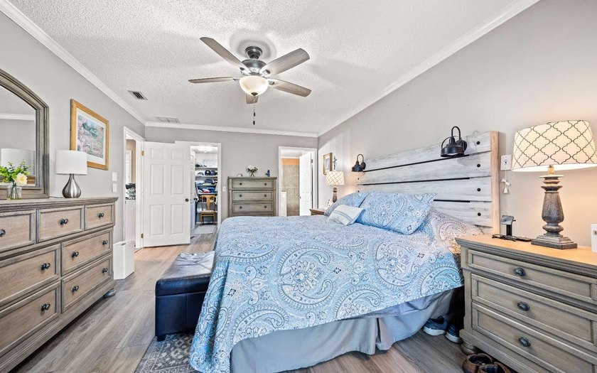 Beautiful 3/2 home in 55+ community on the historic Suwannee - photo 15