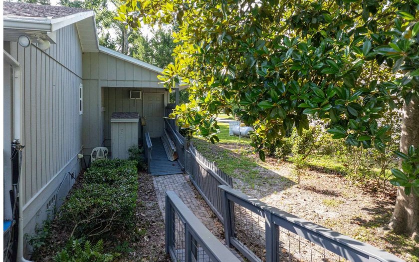 Beautiful 3/2 home in 55+ community on the historic Suwannee - photo 43
