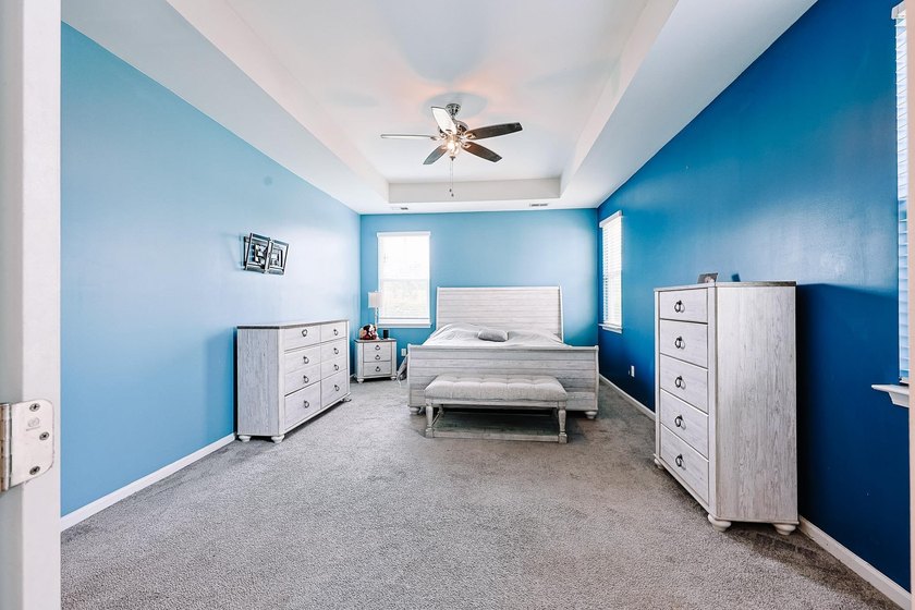 Welcome to this beautifully maintained 4 bedroom, 3.5 bath - photo 10