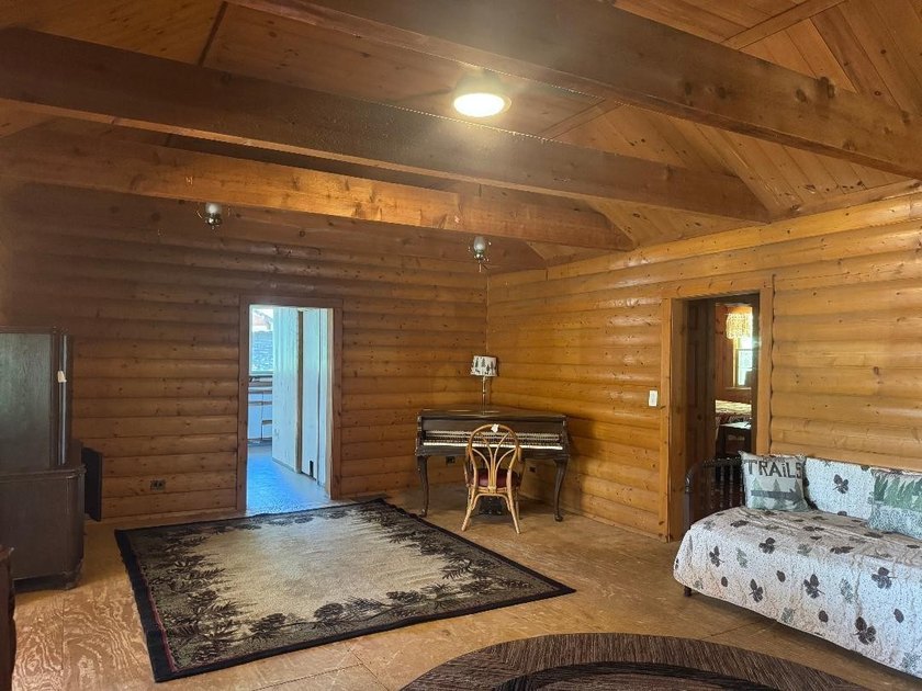 Northwoods playground! Year-round home on a secluded 1.3-acre - photo 9