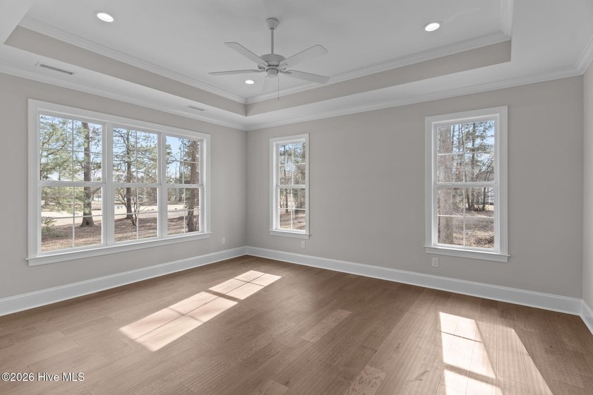 Luxury Coral Bay design by Horizon Homes in Barrington Place - photo 12