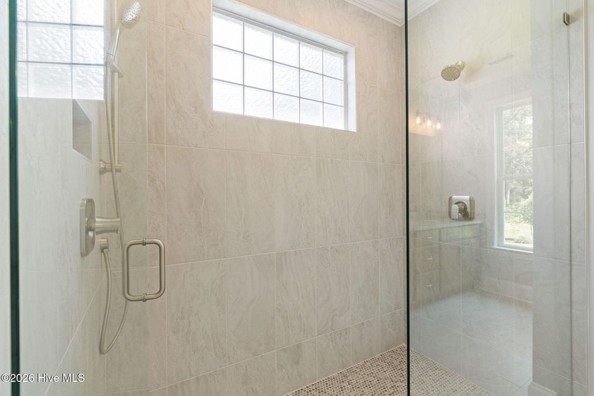 Luxury Coral Bay design by Horizon Homes in Barrington Place - photo 14