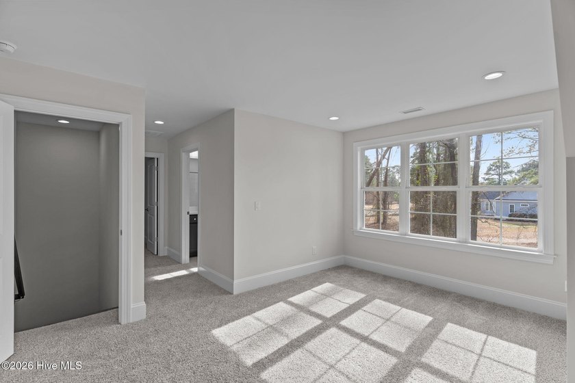 Luxury Coral Bay design by Horizon Homes in Barrington Place - photo 16