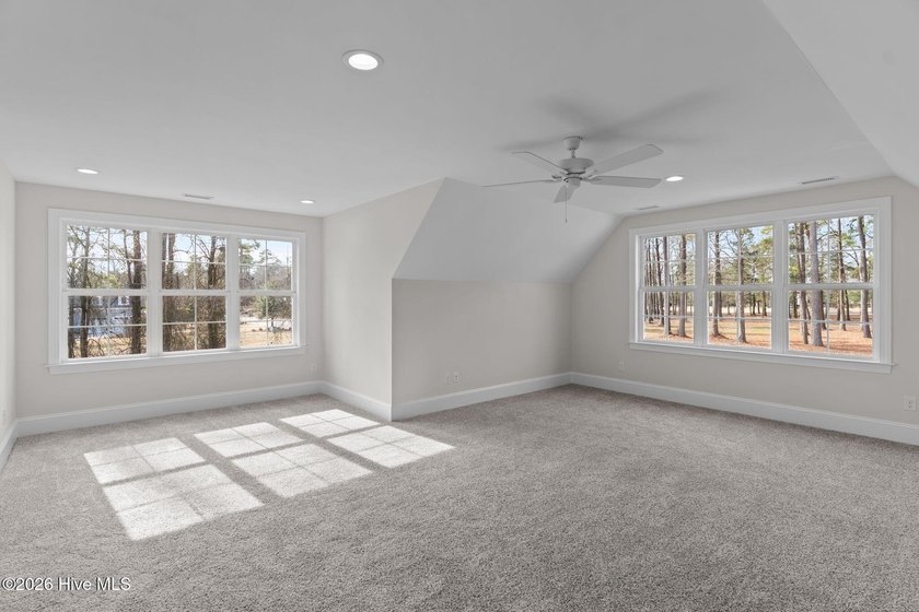 Luxury Coral Bay design by Horizon Homes in Barrington Place - photo 17