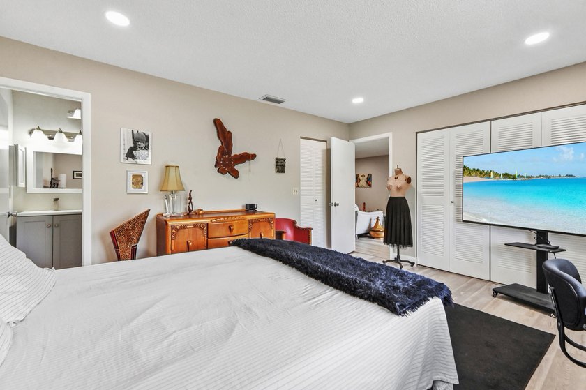 Welcome to your own private slice of waterfront paradise! - photo 23