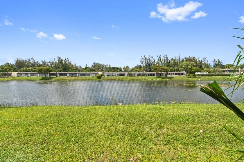 Welcome to your own private slice of waterfront paradise! - photo 28