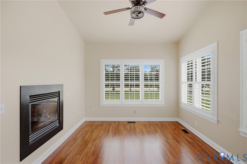 Welcome to 7900 Glendale Estates Dr, a beautifully renovated - photo 10